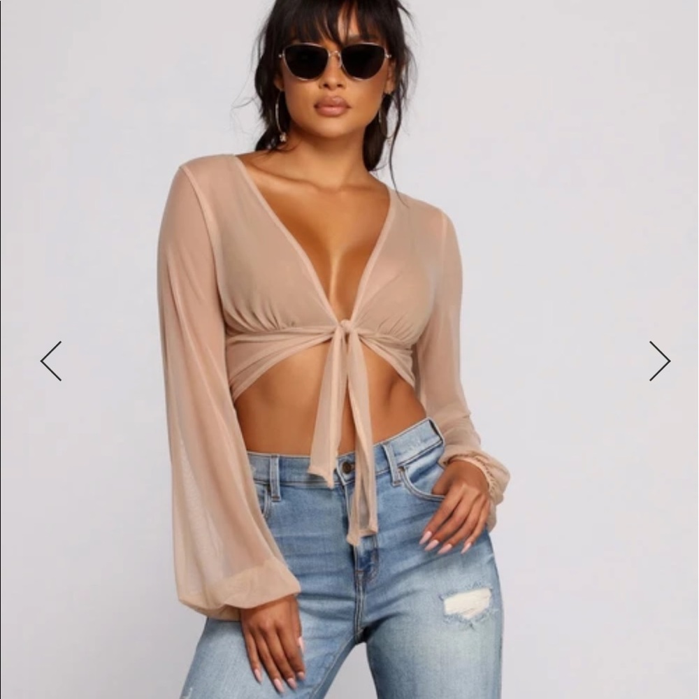 Windsor “She’s a Stunner” mesh tie crop top